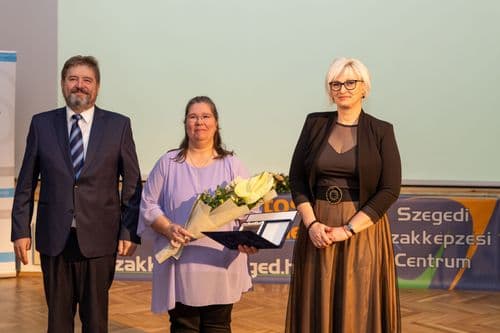 Schröffel Krisztiánné, gazdasági csoport munkatársa, Szegedi SZC Déri Miksa Műszaki Technikum