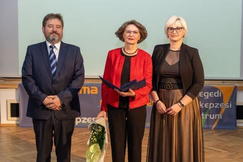 Pásztorné Zámbori Ibolya, oktató, Szegedi SZC Gábor Dénes Technikum és Szakgimnázium